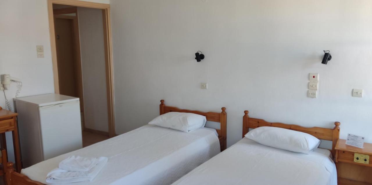 Hotel Ilion ペトラ エクステリア 写真